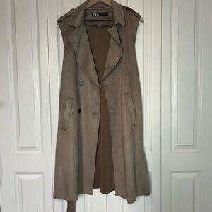 Zara Women's Faux Suede Vest in Tan
